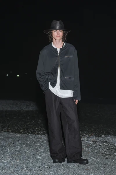 Look 4